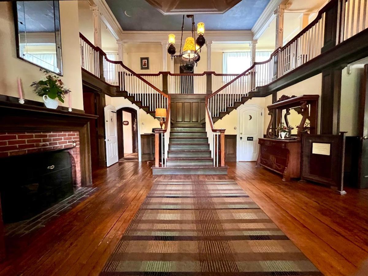 Barncastle Hotel Blue Hill ภายนอก รูปภาพ