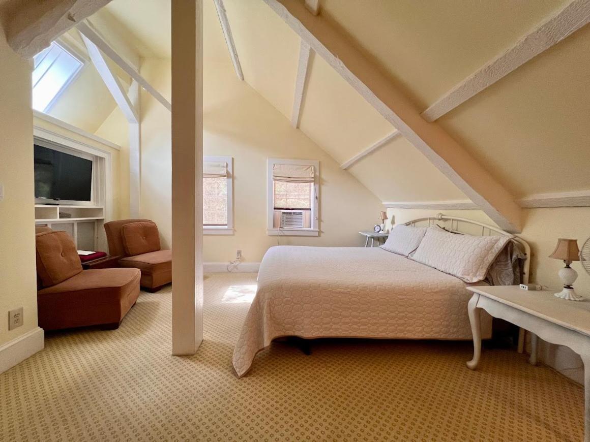 Barncastle Hotel Blue Hill ภายนอก รูปภาพ