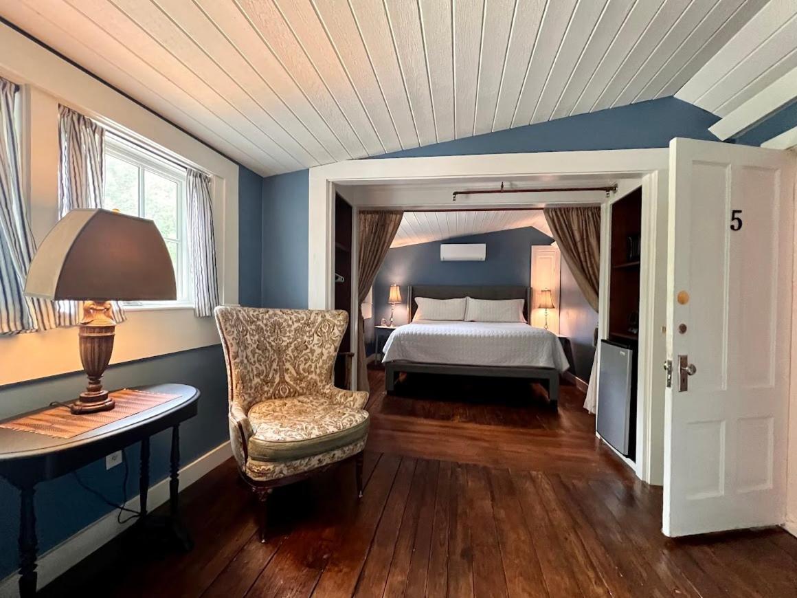 Barncastle Hotel Blue Hill ภายนอก รูปภาพ